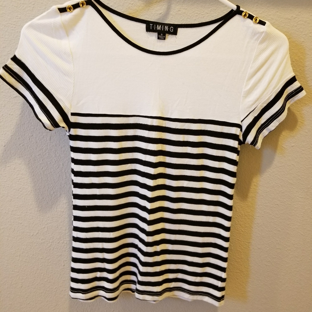 TIMING White and Black Top